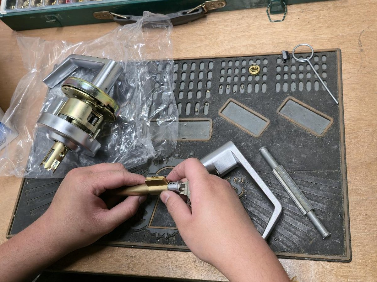 Lock re-keying & repair